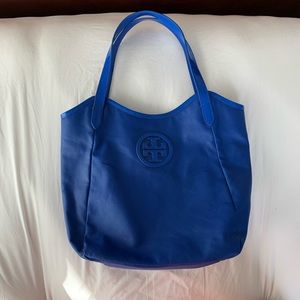 Small electric blue tote